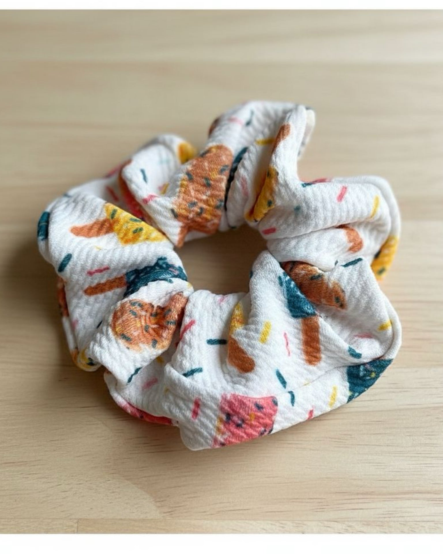 Pop It Like It’s Hot- Scrunchy