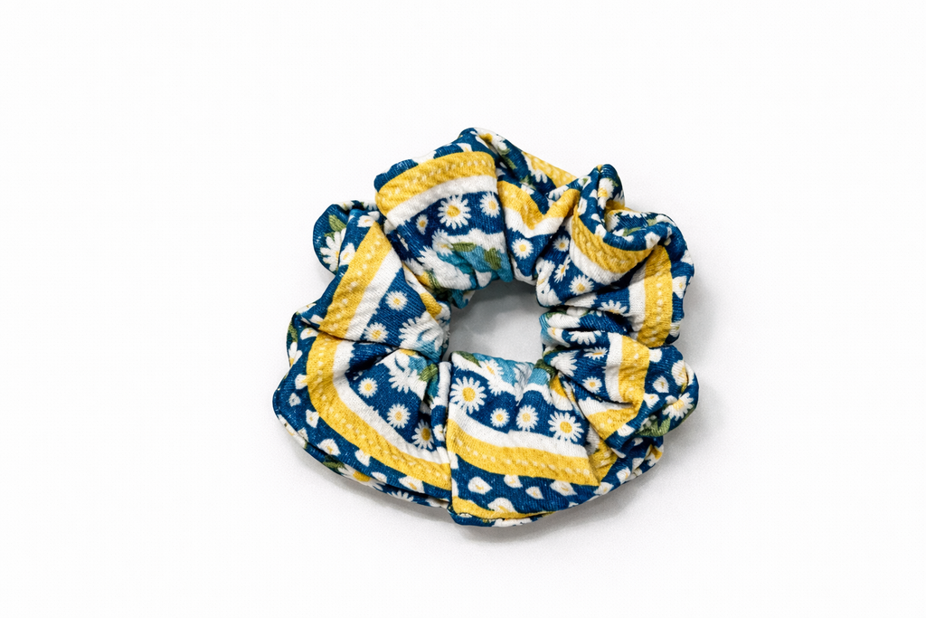 Daisy Daydream 🌼 - Scrunchy